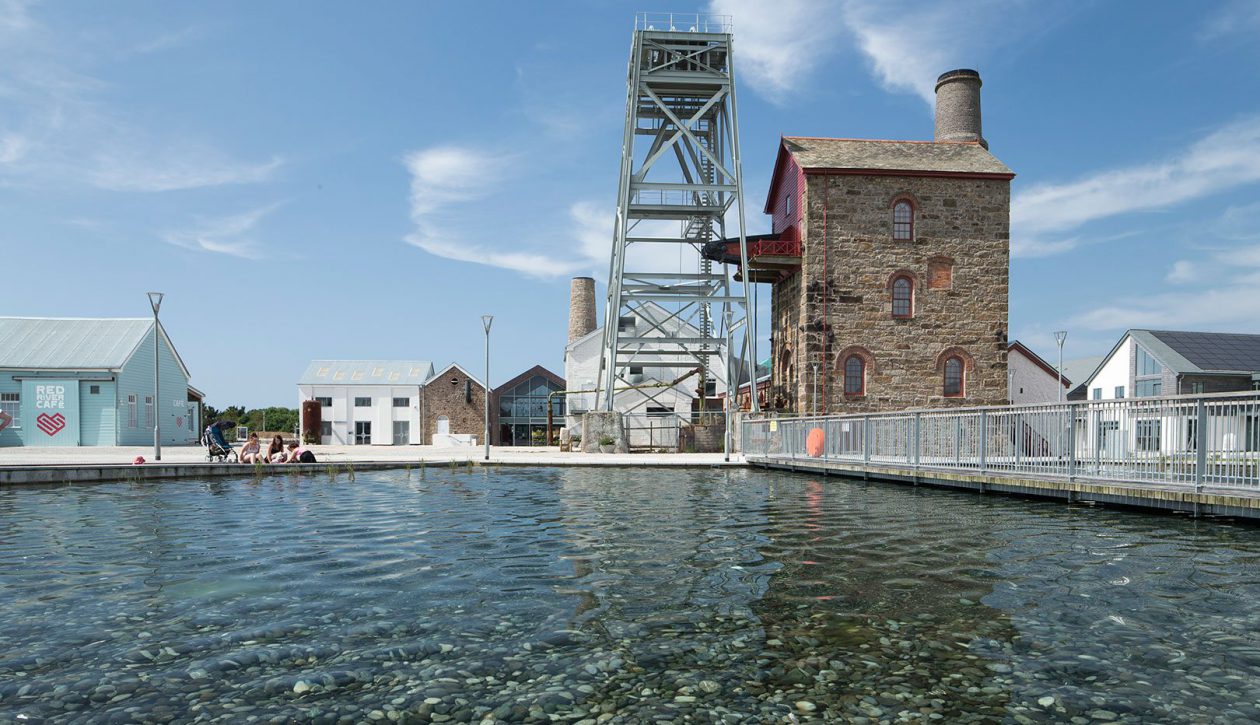 How should we anticipate the leisure generation? - Header Image