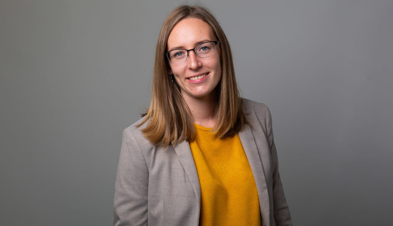 Nicole Elliott - Profile Pic