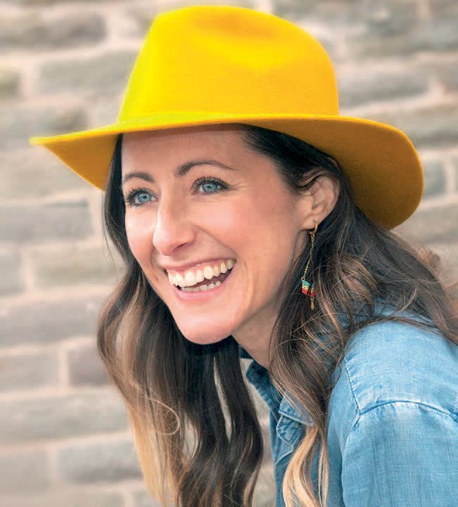 Natalie Fee - Profile Pic