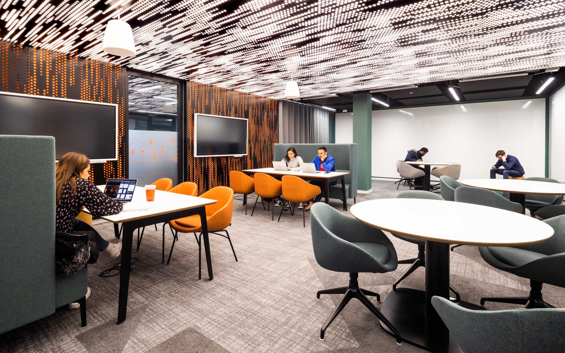 CSE Innovation Space, University of Westminster - Slide 3