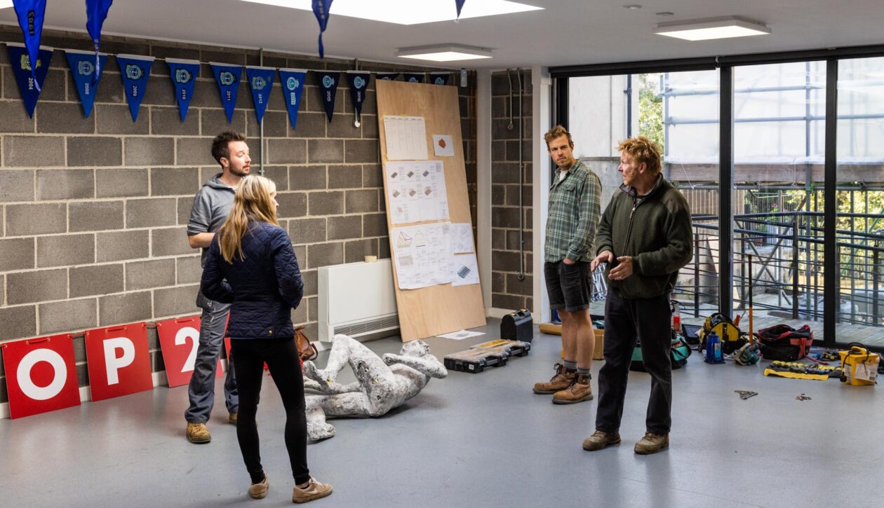 Sinking House_Construction_LowRES_8