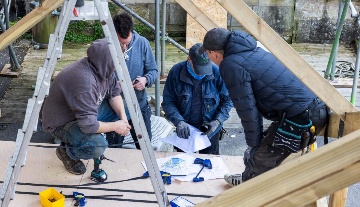 Sinking House_Construction_LowRES_15