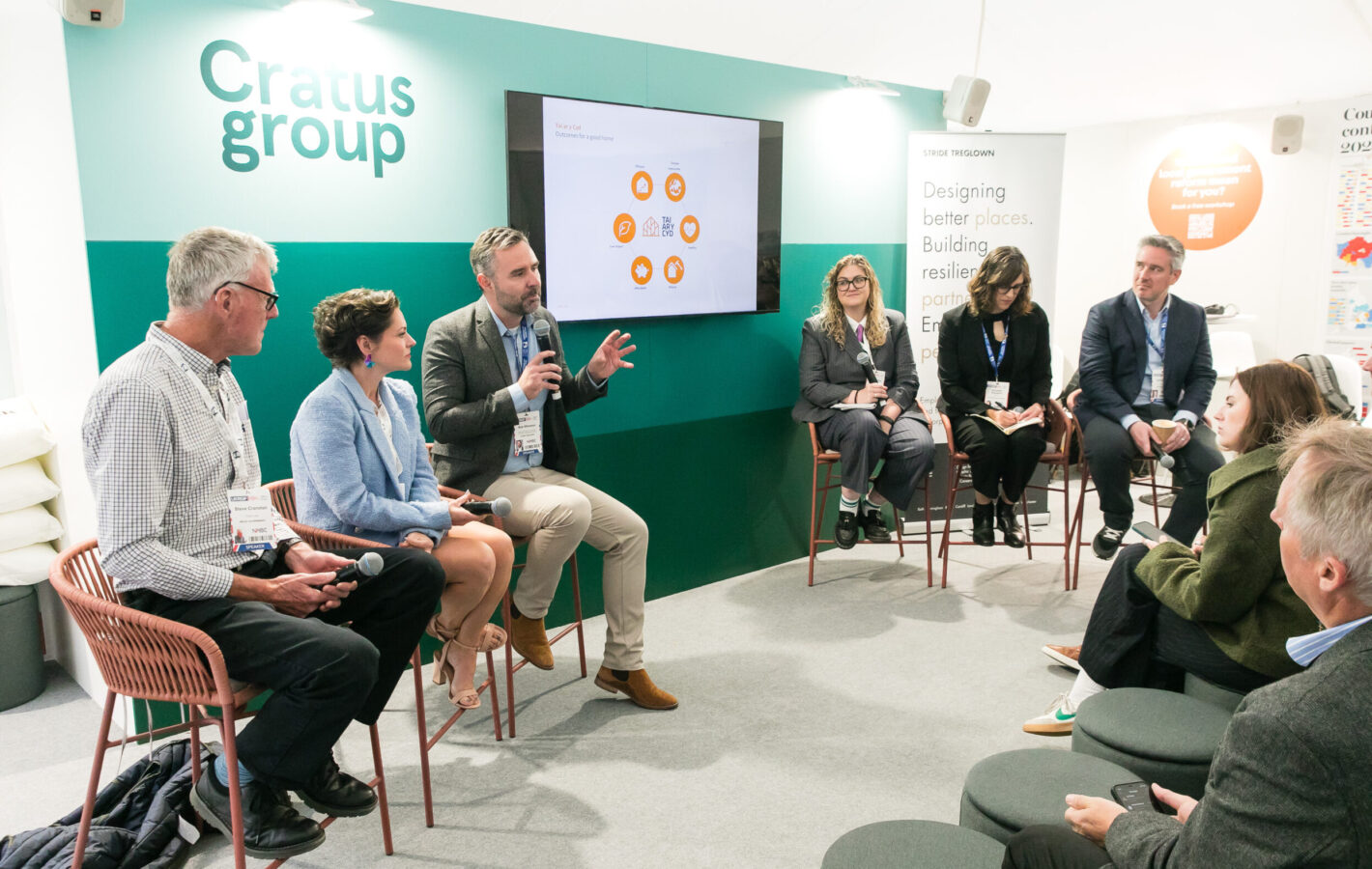 Joining Rob on the panel: Louise Attwood (Trivallis), Jeff Endean (Cast), Steve Cranston (Welsh Government), Dr Elizabeth Rapoport (Polygon Place Strategy) with Harriet Shone (Cratus Group) chairing. Photo © Cratus Group.