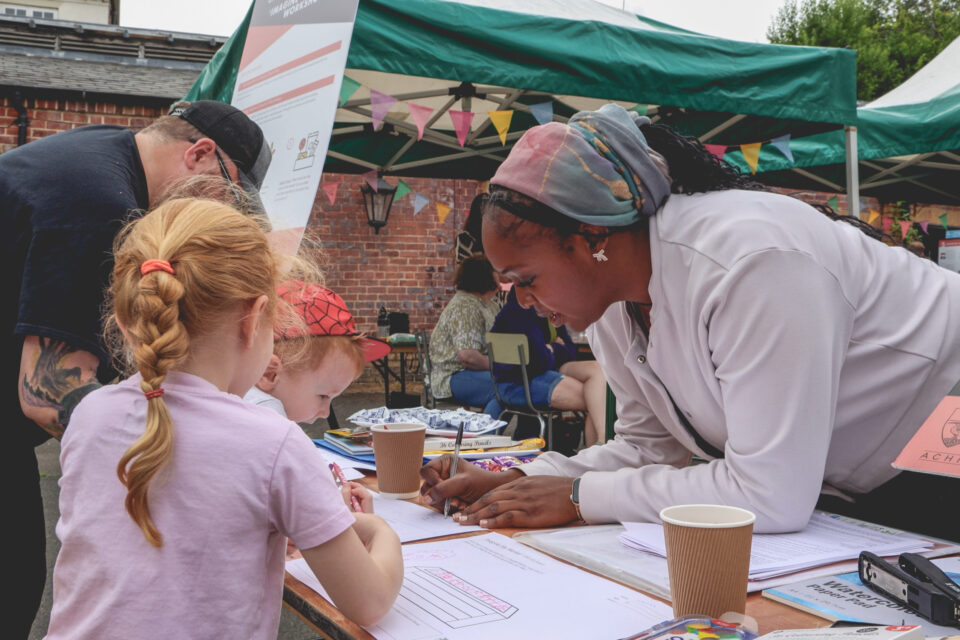 156967_Cheadle Market_260603_©Guy Traynor_LowRes_ (151)